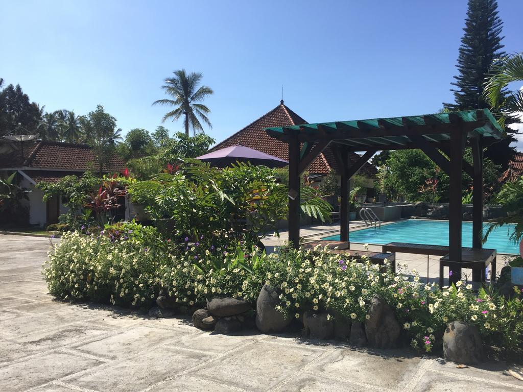 Hotel Minak Jinggo Banyuwangi  Exteriör bild