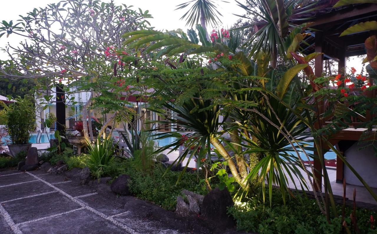 Hotel Minak Jinggo Banyuwangi  Exteriör bild