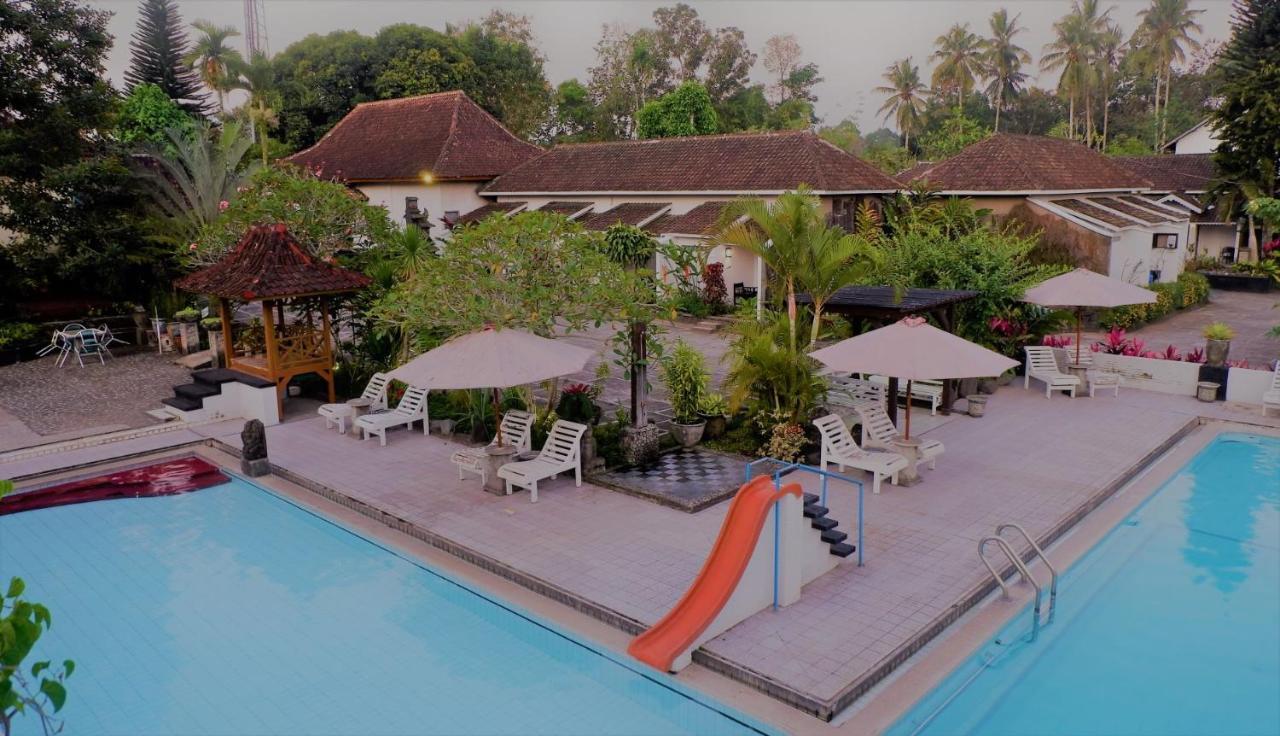 Hotel Minak Jinggo Banyuwangi  Exteriör bild